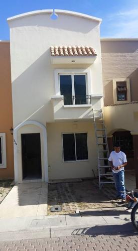 preciosa residencia en fraccionamiento privado