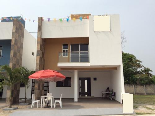 6 CASAS NUEVAS EN VENTA “LAS TERRAZAS”