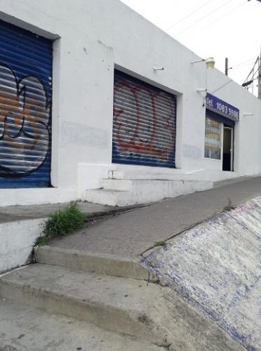 Local Comercial a la Renta