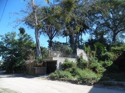 VENDO TERRENO CON CONSTRUCCION ESCRITURADO EN PUERTO VALLARTA