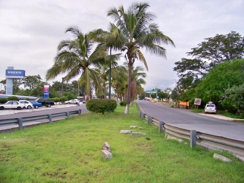 Que no se devalué mas su dinero invierta hoy en buen terreno comercial
