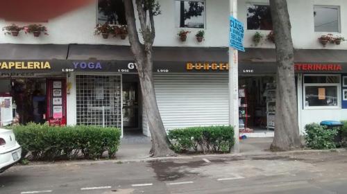 Excelente local en calle Empresa