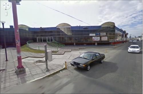 En Venta. Local Comercial en Plaza San Francisco, Metepec, Edo. de Méx.