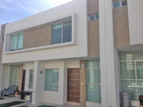 Casa Renta/ Natura Bosques Residencial/ Zapopan