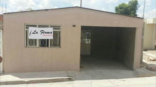  VENDO CASA ECONÓMICA EN CUMBRES I