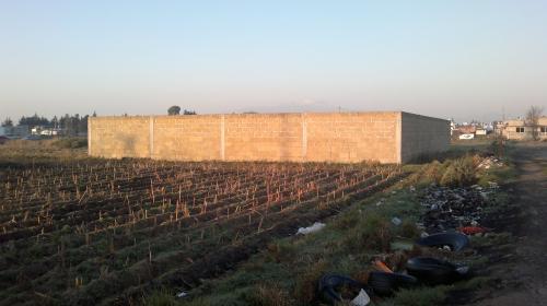 Vendo terreno por aeropuerto de Toluca frente a zona aduanal