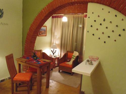 Apartamento amueblado, sin aval.