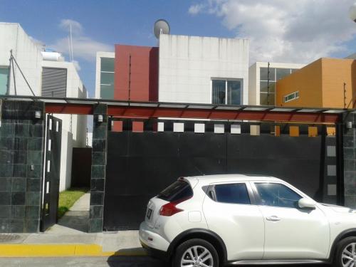 CASA EN VENTA EN METEPEC, FRACCIONAMIENTO BONANZA BANUS