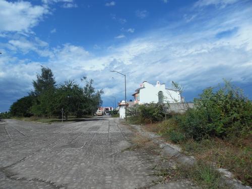 VENDO HERMOSO TERRENO CERCA DE PLAYAS CON CASA CLUB CON ALBERCA PUERTO VALLARTA