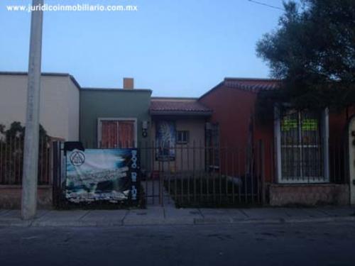 Se renta casa en Chalco Fracc Pueblo Nuevo 