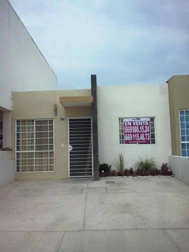 Hermosa casa en real del valle