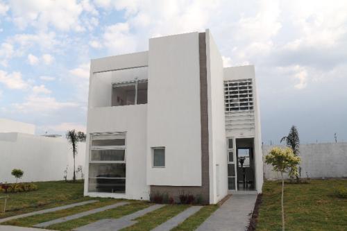 VENDO CASA NUEVA 2 PLANTAS AL SUR