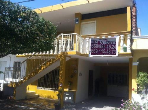 Casa Super Amplia en Colonia Sanchez Celis