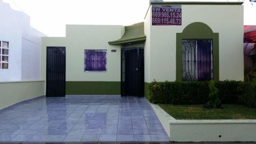 Bonita casa en los Sauces