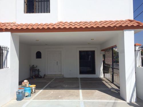 Hermosa y amplia casa 