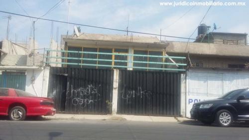 SE VENDE AMPLIA CASA EN VALLE DE CHALCO