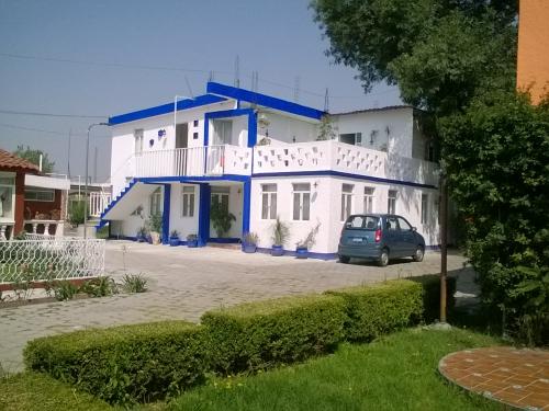 Casa 5 recámaras cochera doble 3 baños 2 niveles en Puebla