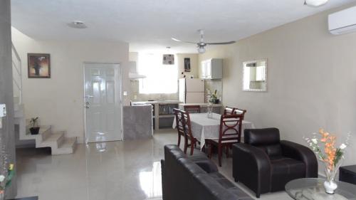 RENTO  HERMOSA CASA AMUEBLADA Y EQUIPADA EN PUERTO VALLARTA