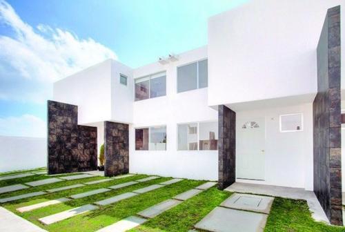 CASA EN INMEJORABLE UBICACIÓN