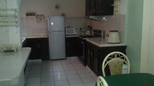 Excelente departamento en zona dorada 