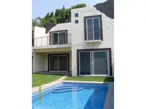 Amplia Casa en Fraccionamiento Las Fincas en Zona Esmeralda