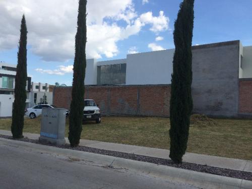 VENDO TERRENO AL NORTE 163 M2 USO COMERCIAL EN RUCELLO