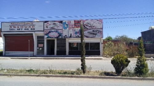 VENDO INMUEBLE PARA 5 LOCALES CON 3 RENTADOS