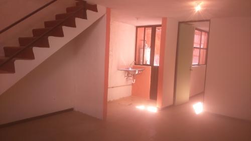 Casa en renta 3 recámaras cochera Fracc Villas Viveros Puebla