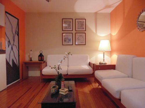 DEPARTAMENTO CON TODOS LOS SERVICIOS INCLUIDOS POR NOCHE SEMANA O MES						