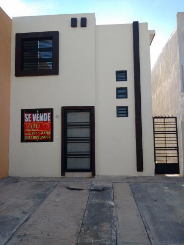 Casa Fracc. El Sauce Primer Sector Escobedo N.L.