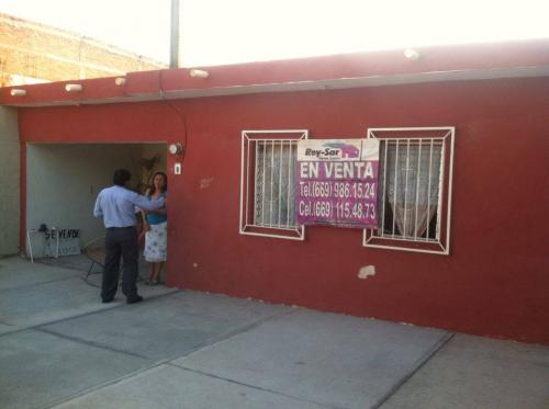 confortable casa en Libertad de Expresion