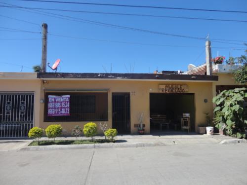 bonita y centrica casa en Colonia Francisco Villa