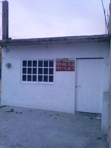 casa en Sanchez Celis. Buena Ubicacion