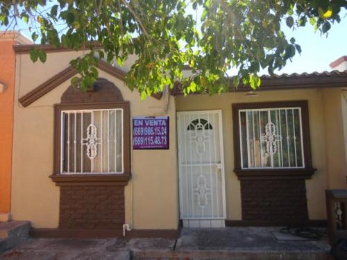 bella casa en Arboledas II