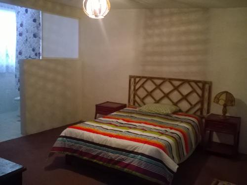 Recamara amueblada baño cochera internet áreas comunes Puebla