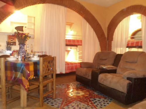 Siéntete como en casa y quédate con nosotros