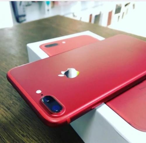vendo iPhone 7 rojo Samsung S8 compra 2 obtenga 1