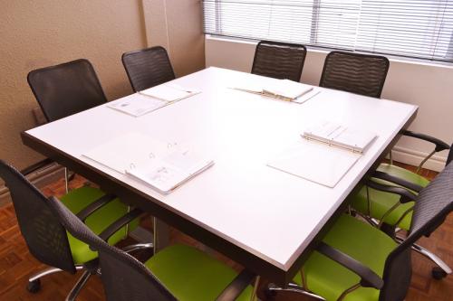RENTA DE SALA DE JUNTAS EN TOLUCA Y METEPEC