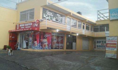 Traspaso Tienda, cuenta con Licencia de Vinos y Licores