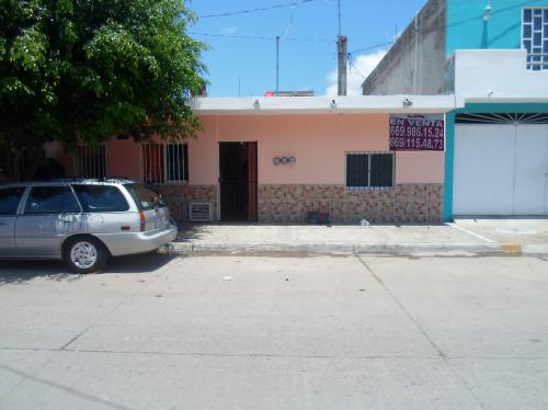 3 casas en 1 en Colonia Constitucion
