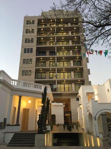 DEPARTAMENTO A ESTRENAR POR ZONA CHAPULTEPEC 115M2, 2 REC, 2 BAÑOS GDL JAL