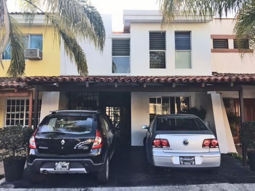 Casa Venta/ Parque de la Castellana/ Zapopan