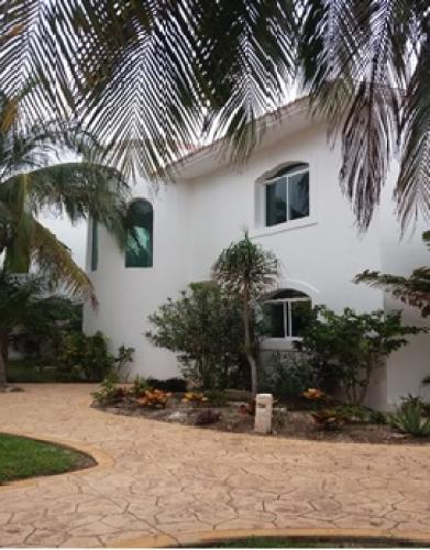 Gran oportunidad, CASA EN VENTA AL FRENTE DE LA PLAYA!!