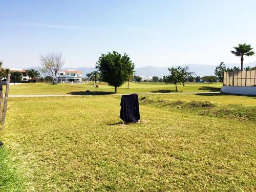 Terreno en residencial Paraíso Country Club con excelente ubicación y plusvalía!! 