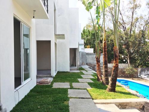 Precioso condominio residencial de solo cuatro casas, ubicado en Cuernavaca Morelos