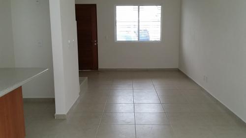 Casa de 2 reacamaras muy cerca del ITESO en Parques del Bosque