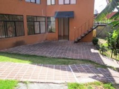 Rento Local para oficina o despacho, col. Felix Ireta 