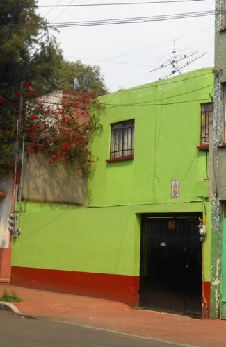 COL.  POPOTLA  VENDO CASA CON UN EDIFICIO 