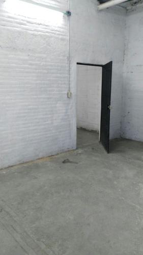 Bodega  en La Joya, avenida Insurgentes Sur