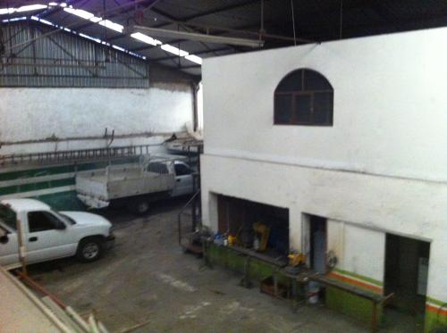 Rento Amplia Bodega Sobre Primer Anillo Norte